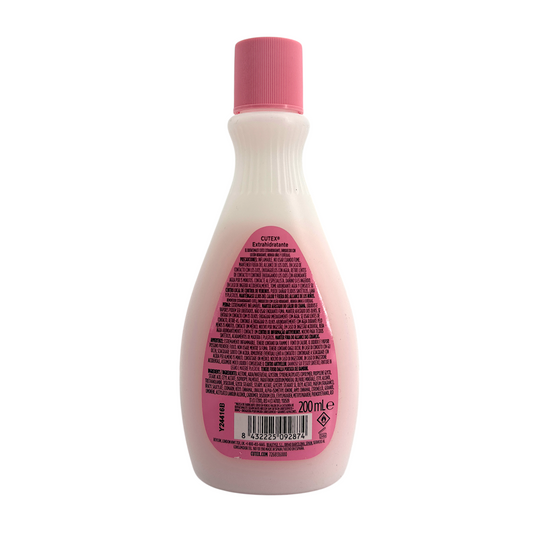 REVLON Cutex Extra Moisturizing Nail Polish Remover – 200ml bottle, available at Zakura Global.