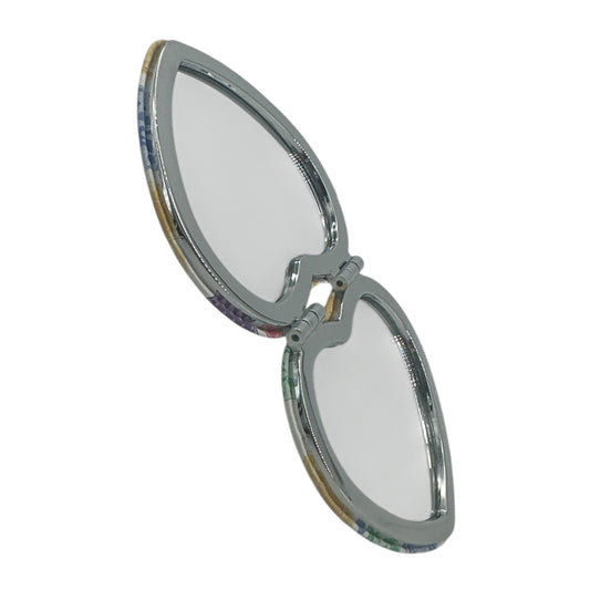 Zakura Gloss Heart Shape Mirror 1pc